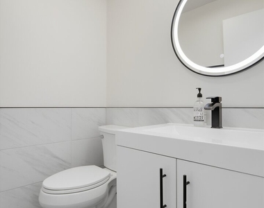 5510 S Cornell Avenue - Photo Thumbnail 7