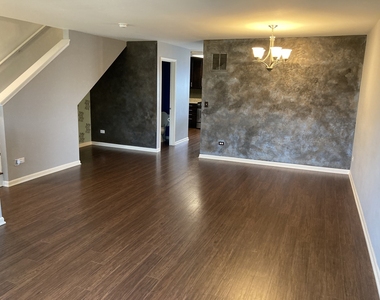 14525 Samuel Adams Drive - Photo Thumbnail 2