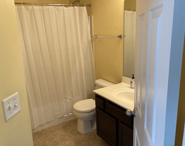 14525 Samuel Adams Drive - Photo Thumbnail 11