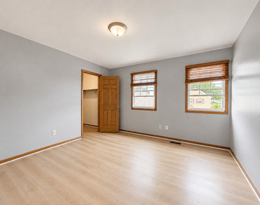 6582 Tealwood Drive - Photo Thumbnail 13