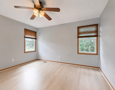 6582 Tealwood Drive - Photo Thumbnail 16