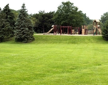 6582 Tealwood Drive - Photo Thumbnail 4