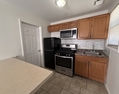 370 Bent Street - Photo Thumbnail 5