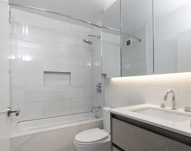 424 West End Avenue - Photo Thumbnail 4