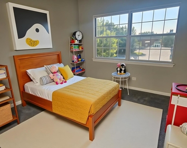 10 King Drive - Photo Thumbnail 23