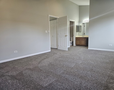 10 King Drive - Photo Thumbnail 15