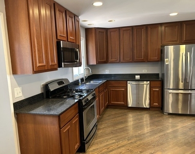 867 Auburn Court - Photo Thumbnail 10