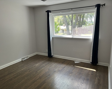 867 Auburn Court - Photo Thumbnail 43