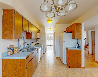 468 Minnesota Circle - Photo Thumbnail 14