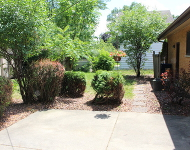 283 S Fair Avenue - Photo Thumbnail 31