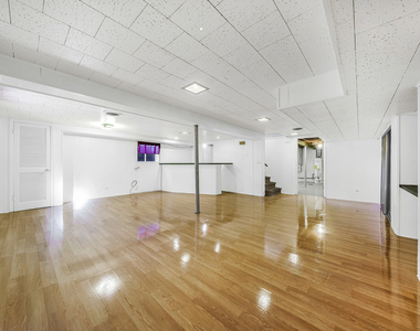 283 S Fair Avenue - Photo Thumbnail 20