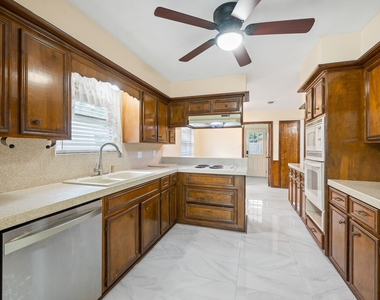 12626 New Kentucky Road - Photo Thumbnail 6