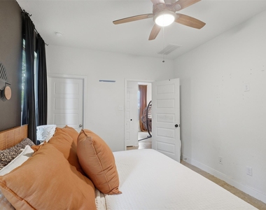 12912 Zivah Lane - Photo Thumbnail 14
