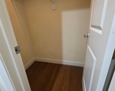 6911 Staffordshire Boulevard - Photo Thumbnail 28