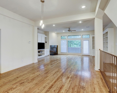 6911 Staffordshire Boulevard - Photo Thumbnail 8