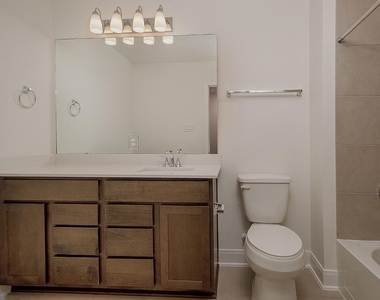 27646 Mesabe Drive - Photo Thumbnail 17