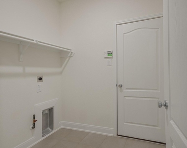27646 Mesabe Drive - Photo Thumbnail 19