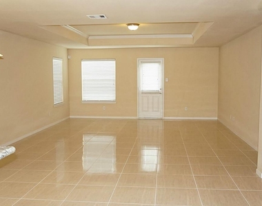19239 Camerons Camp Drive - Photo Thumbnail 2