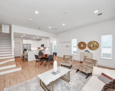 1043 Glen Avenue - Photo Thumbnail 10