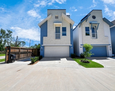 1043 Glen Avenue - Photo Thumbnail 1