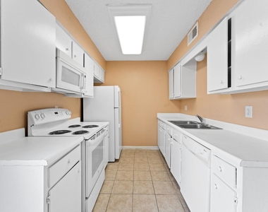 1606 Eagle Lake Road - Photo Thumbnail 10