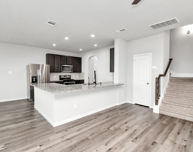 3206 Alberelli Drive - Photo Thumbnail 6
