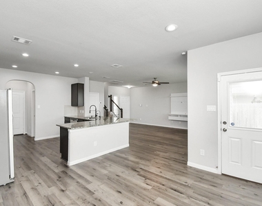 3206 Alberelli Drive - Photo Thumbnail 7