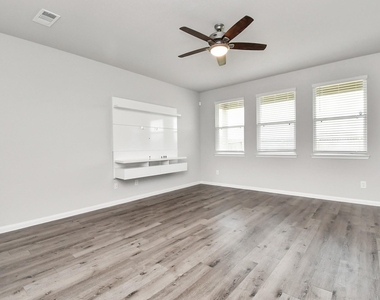 3206 Alberelli Drive - Photo Thumbnail 14