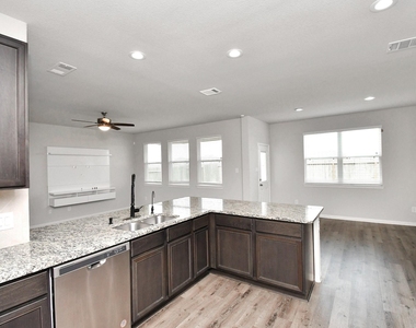 3206 Alberelli Drive - Photo Thumbnail 12