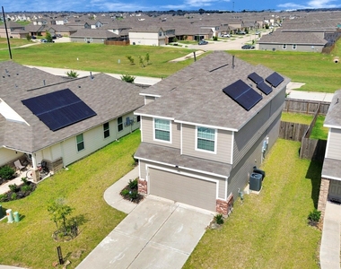 3206 Alberelli Drive - Photo Thumbnail 3