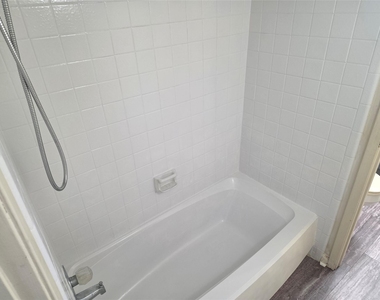 3025 Walnut Bend Lane - Photo Thumbnail 22