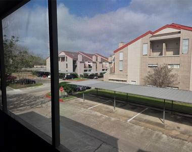 3025 Walnut Bend Lane - Photo Thumbnail 12