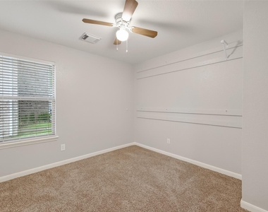 9219 Pinderfield Ct - Photo Thumbnail 13