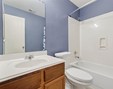 9219 Pinderfield Ct - Photo Thumbnail 16