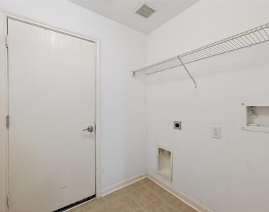 9219 Pinderfield Ct - Photo Thumbnail 15