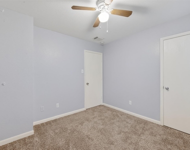 9219 Pinderfield Ct - Photo Thumbnail 14
