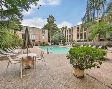 4643 Wild Indigo Street - Photo Thumbnail 16