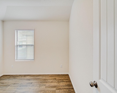 9232 Laiden Creek Trail - Photo Thumbnail 12