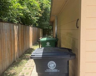 5047 Nassau Road - Photo Thumbnail 3