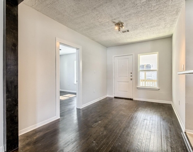 519 W Clay Street - Photo Thumbnail 9