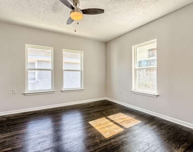 519 W Clay Street - Photo Thumbnail 14