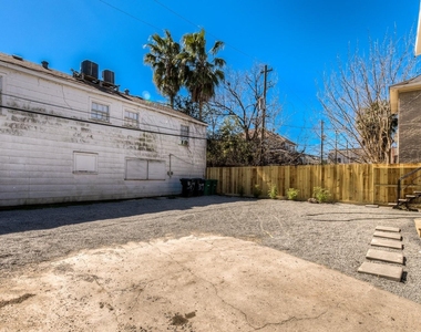 519 W Clay Street - Photo Thumbnail 20