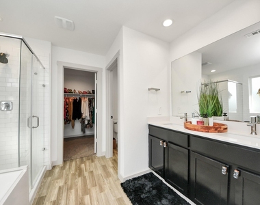 202 Serena Park Lane - Photo Thumbnail 8