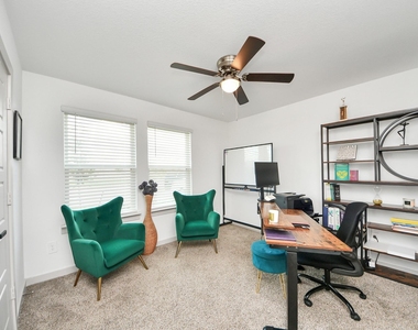 202 Serena Park Lane - Photo Thumbnail 9