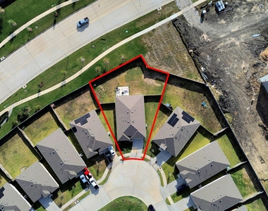 202 Serena Park Lane - Photo Thumbnail 18