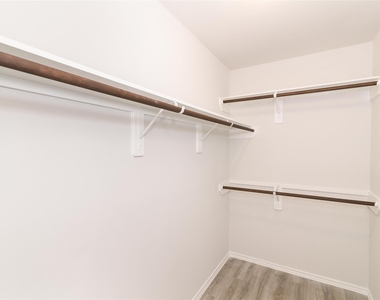 24411 Bella Carolina Court - Photo Thumbnail 6