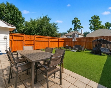 18 Avenswood Place - Photo Thumbnail 16