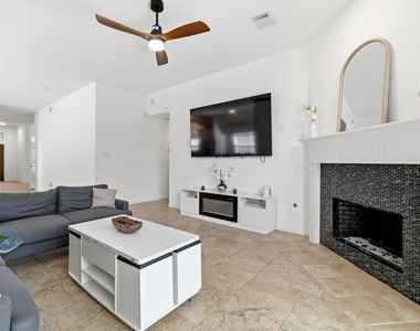 18 Avenswood Place - Photo Thumbnail 3