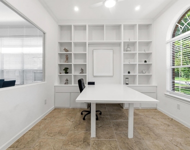 18 Avenswood Place - Photo Thumbnail 6