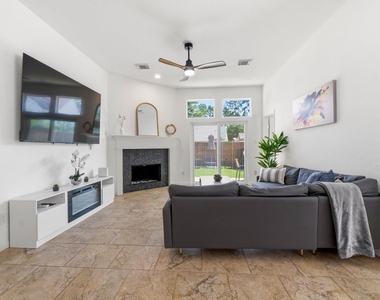 18 Avenswood Place - Photo Thumbnail 2